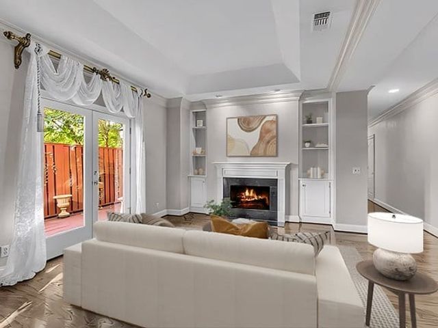 3733 West End Ave Apt 101, Nashville, TN 37205