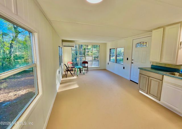 106 SPRUCE Road, Interlachen, FL 32148