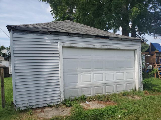 128 E Irvington Street, South Bend, IN 46614
