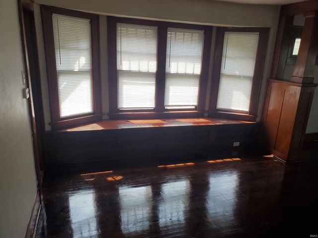 128 E Irvington Street, South Bend, IN 46614