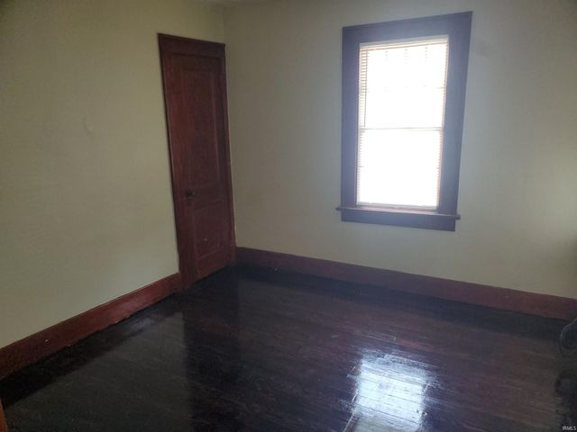 128 E Irvington Street, South Bend, IN 46614