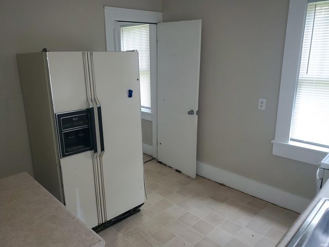 128 E Irvington Street, South Bend, IN 46614