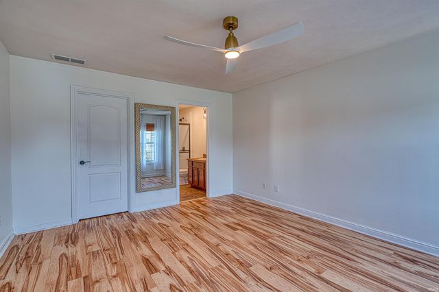 9905 Arbor Lake Drive, Newburgh, IN 47630