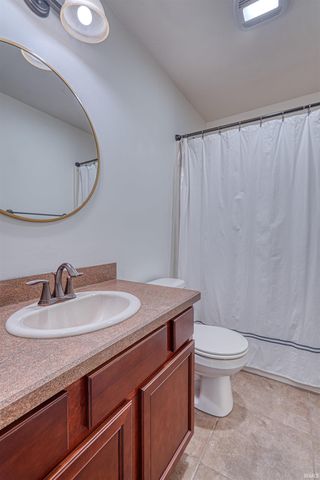 9905 Arbor Lake Drive, Newburgh, IN 47630