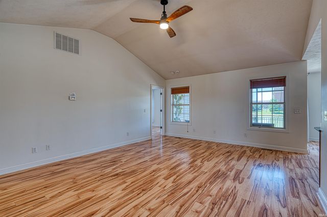 9905 Arbor Lake Drive, Newburgh, IN 47630