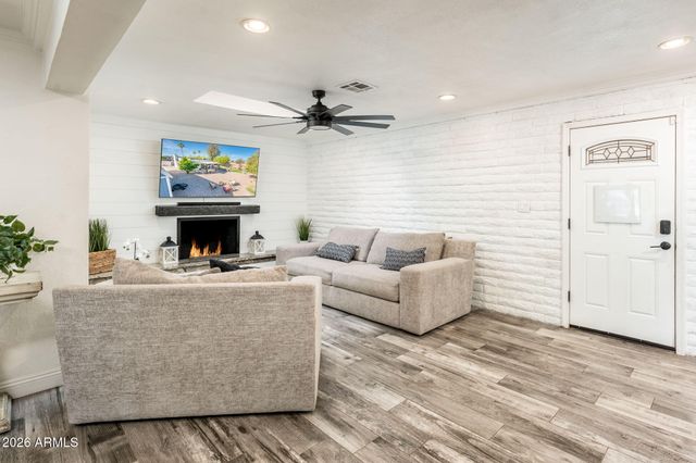 4138 E VILLA MARIA Drive, Phoenix, AZ 85032