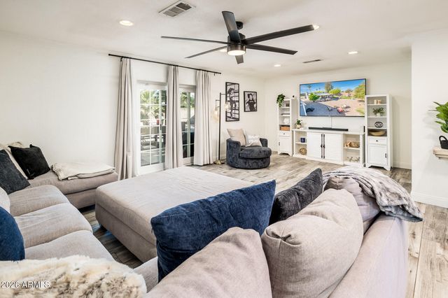 4138 E VILLA MARIA Drive, Phoenix, AZ 85032