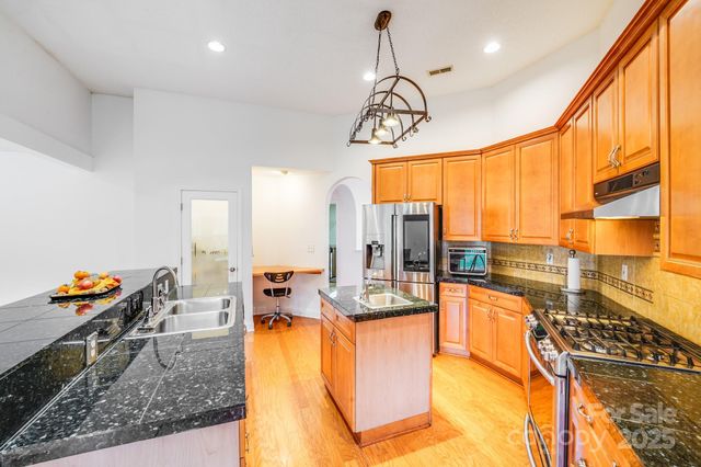 5329 Kuykendall Road, Charlotte, NC 28270