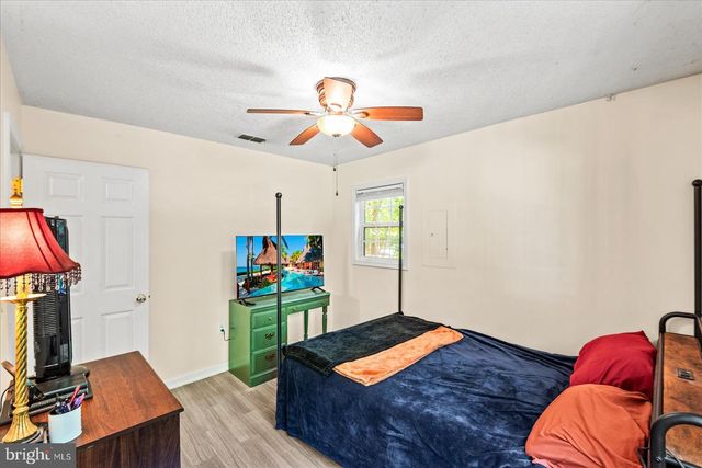 138 DELAWARE DR, Ruther Glen, VA 22546