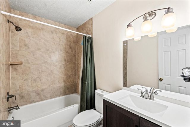 138 DELAWARE DR, Ruther Glen, VA 22546