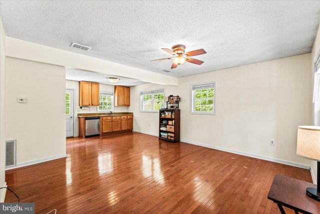 138 DELAWARE DR, Ruther Glen, VA 22546