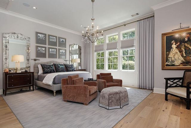 29 S Doe Run Drive, The Woodlands, TX 77380