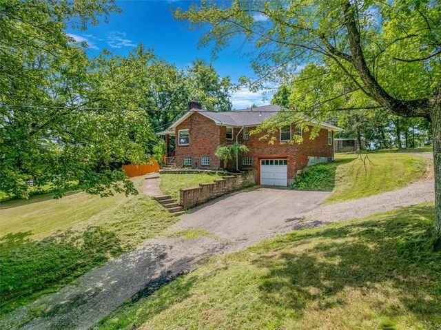 104 LINDEN ROAD, North Strabane, PA 15317