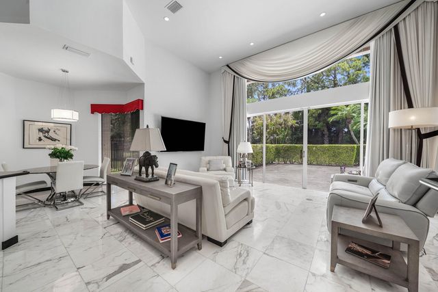 1697 Mayacoo Lakes Boulevard, West Palm Beach, FL 33411
