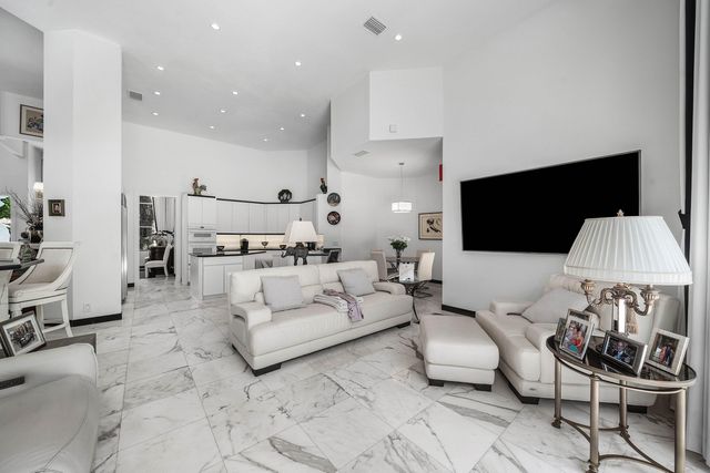1697 Mayacoo Lakes Boulevard, West Palm Beach, FL 33411