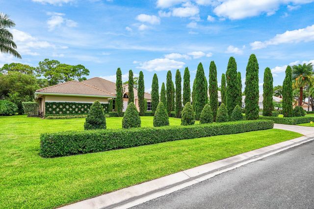 1697 Mayacoo Lakes Boulevard, West Palm Beach, FL 33411