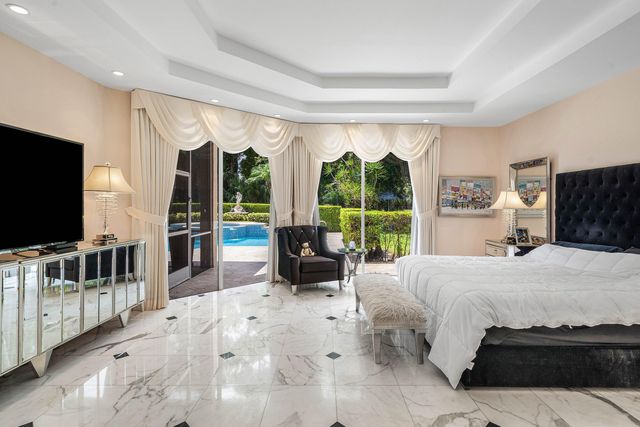 1697 Mayacoo Lakes Boulevard, West Palm Beach, FL 33411
