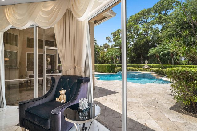 1697 Mayacoo Lakes Boulevard, West Palm Beach, FL 33411