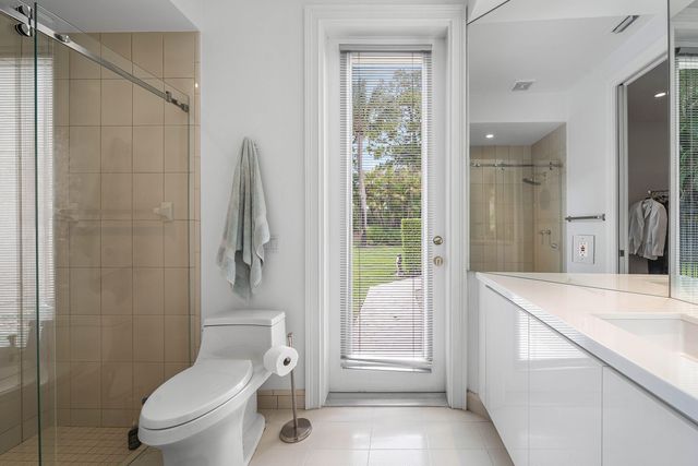 1697 Mayacoo Lakes Boulevard, West Palm Beach, FL 33411