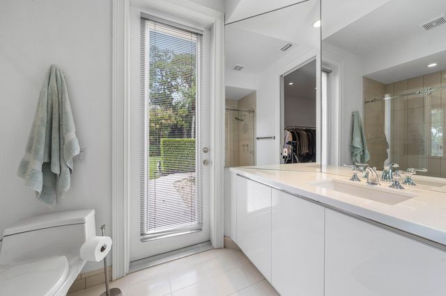 1697 Mayacoo Lakes Boulevard, West Palm Beach, FL 33411