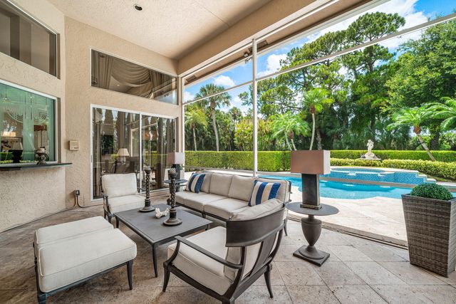 1697 Mayacoo Lakes Boulevard, West Palm Beach, FL 33411