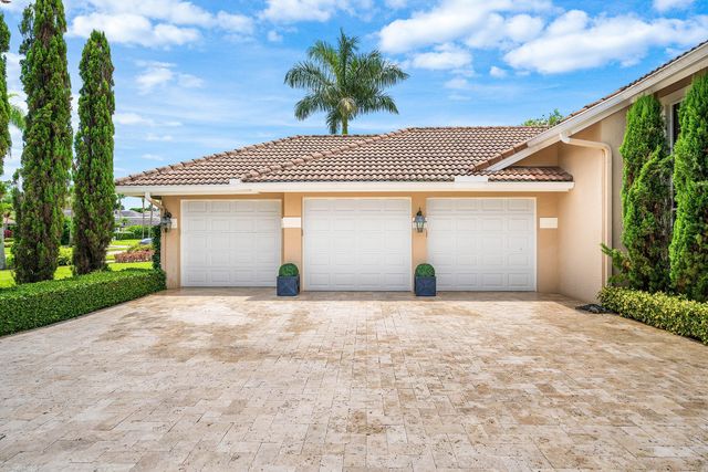 1697 Mayacoo Lakes Boulevard, West Palm Beach, FL 33411