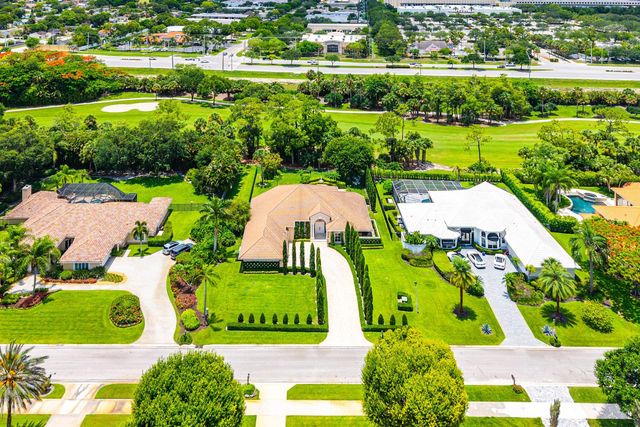 1697 Mayacoo Lakes Boulevard, West Palm Beach, FL 33411