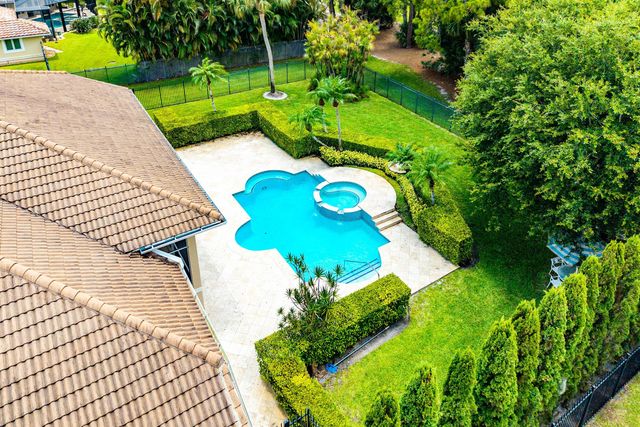 1697 Mayacoo Lakes Boulevard, West Palm Beach, FL 33411