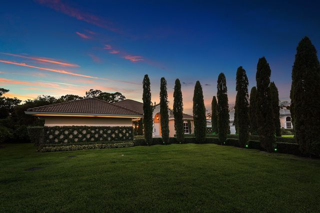 1697 Mayacoo Lakes Boulevard, West Palm Beach, FL 33411