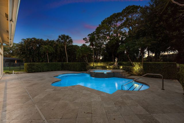 1697 Mayacoo Lakes Boulevard, West Palm Beach, FL 33411