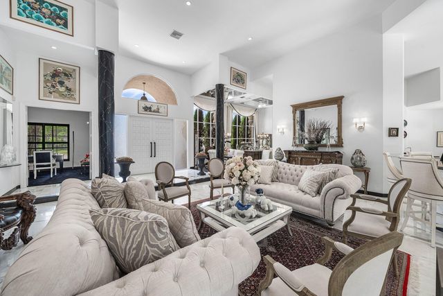 1697 Mayacoo Lakes Boulevard, West Palm Beach, FL 33411