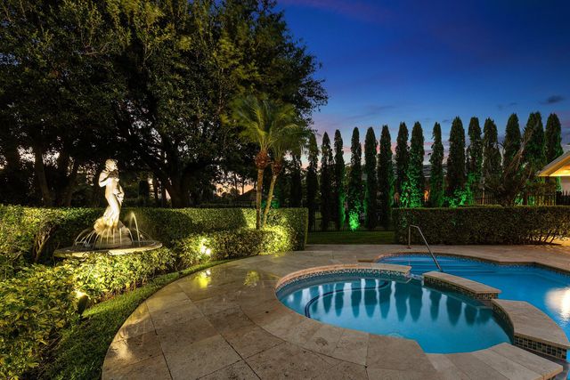 1697 Mayacoo Lakes Boulevard, West Palm Beach, FL 33411