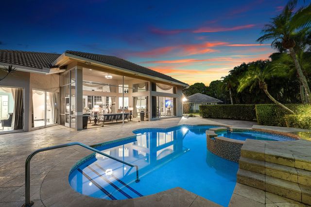 1697 Mayacoo Lakes Boulevard, West Palm Beach, FL 33411