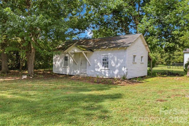 201 W Elm Street, Wingate, NC 28174