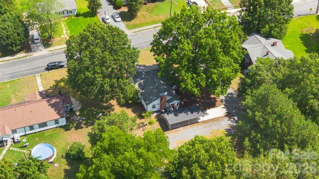 201 W Elm Street, Wingate, NC 28174