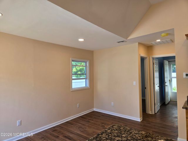 32 Sycamore Avenue, North Middletown, NJ 07748