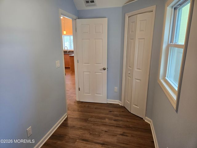 32 Sycamore Avenue, North Middletown, NJ 07748