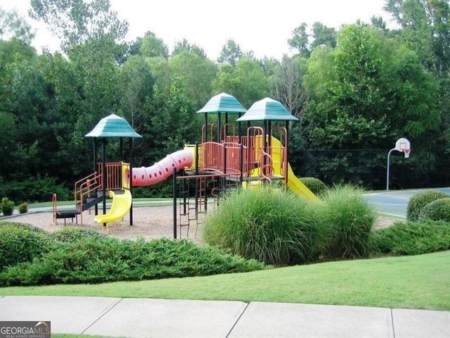 5157 Wellisford Court, Suwanee, GA 30024