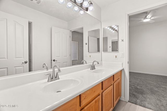 1247 E KENWOOD Street, Mesa, AZ 85203