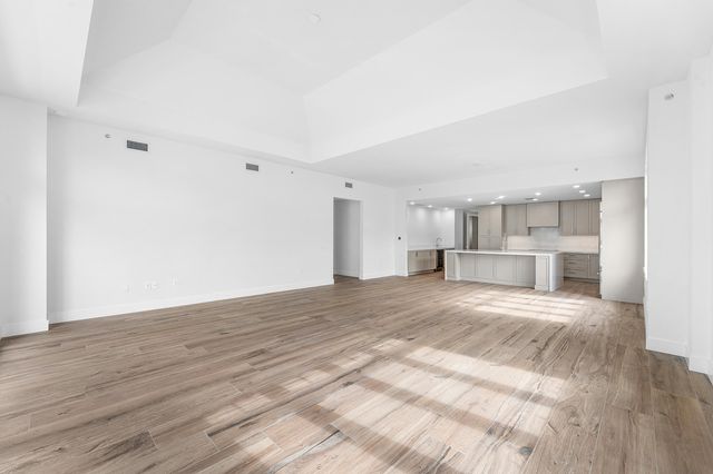 180 Lake Drive 2204, Palm Beach Shores, FL 33404