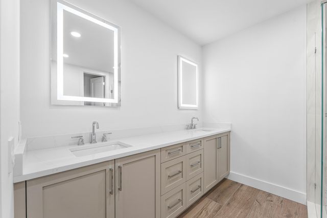 180 Lake Drive 2204, Palm Beach Shores, FL 33404