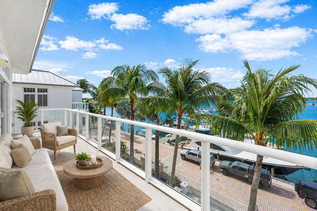 180 Lake Drive 2204, Palm Beach Shores, FL 33404