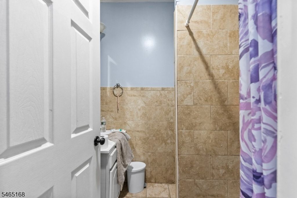 1013 Madison Ave, Elizabeth City, NJ 07201 — photo 2
