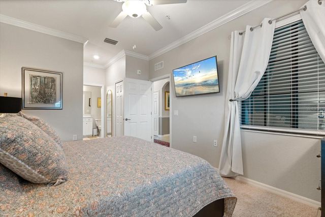 17520 GAWTHROP DRIVE 401, Lakewood Ranch, FL 34211