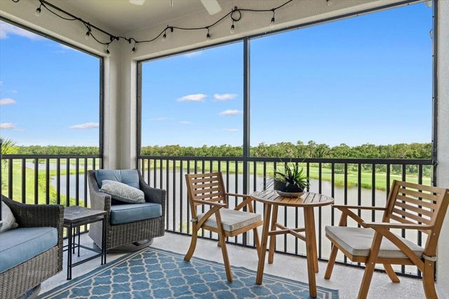 17520 GAWTHROP DRIVE 401, Lakewood Ranch, FL 34211