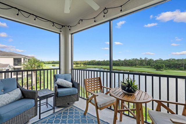 17520 GAWTHROP DRIVE 401, Lakewood Ranch, FL 34211