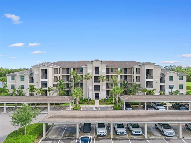 17520 GAWTHROP DRIVE 401, Lakewood Ranch, FL 34211