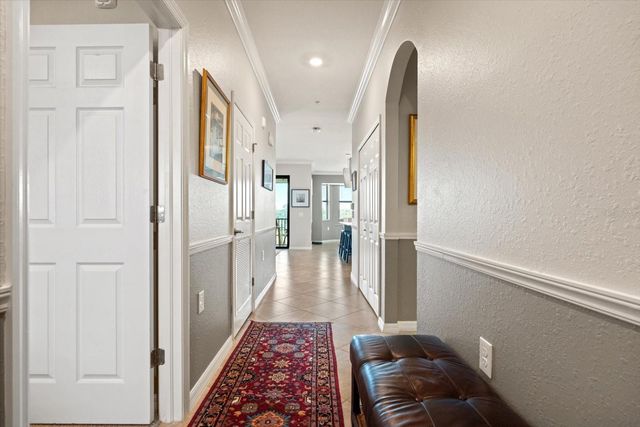 17520 GAWTHROP DRIVE 401, Lakewood Ranch, FL 34211