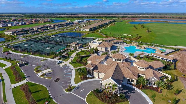 17520 GAWTHROP DRIVE 401, Lakewood Ranch, FL 34211