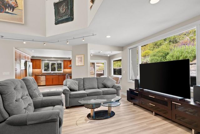 1880 Trout Gulch Road, Aptos, CA 95003